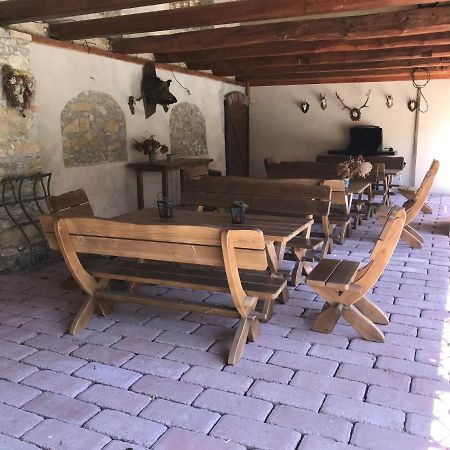 Zamecek Zdiky - Moderni Velky Apartman Bujanov Luaran gambar