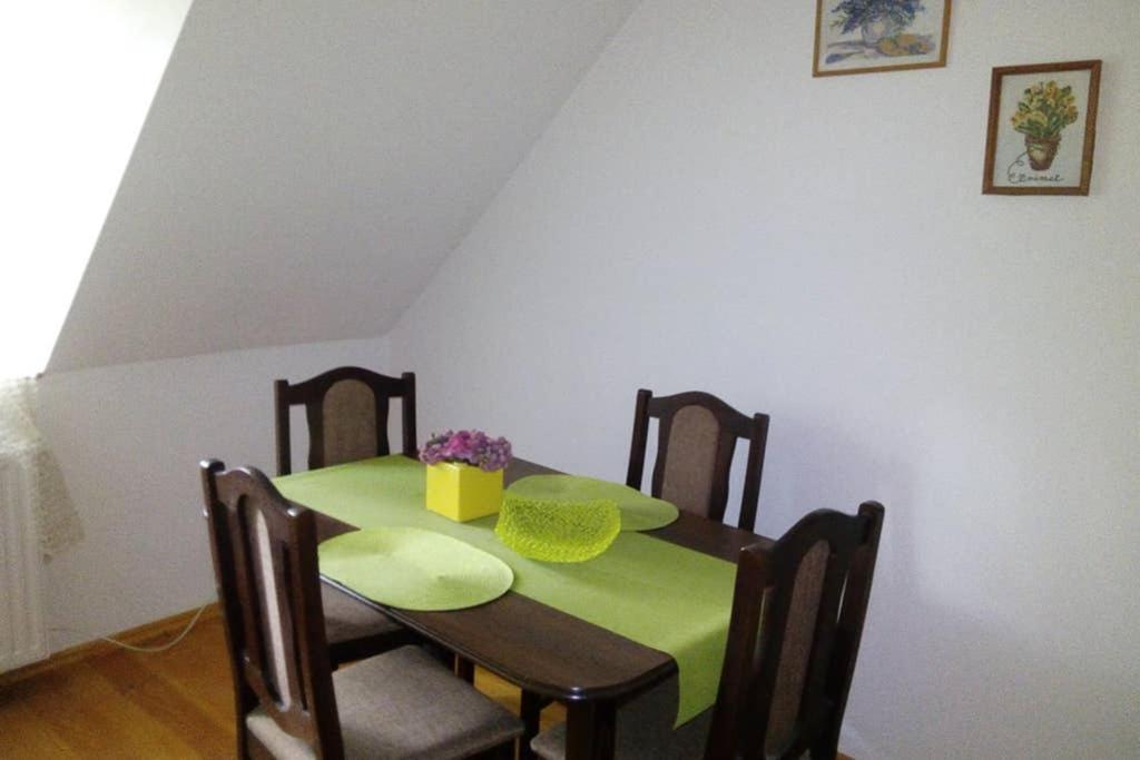 Zamecek Zdiky - Moderni Velky Apartman Bujanov Luaran gambar