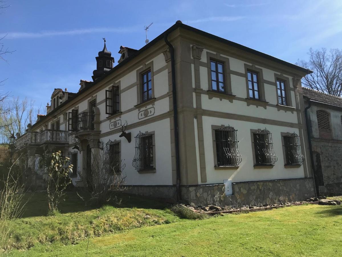 Zamecek Zdiky - Moderni Velky Apartman Bujanov Luaran gambar